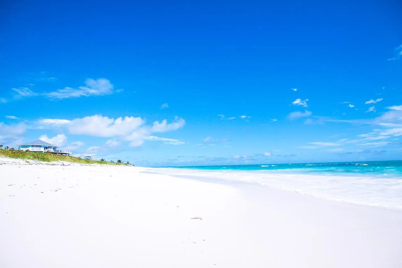 Coral Beachside Daire Bailey Town
